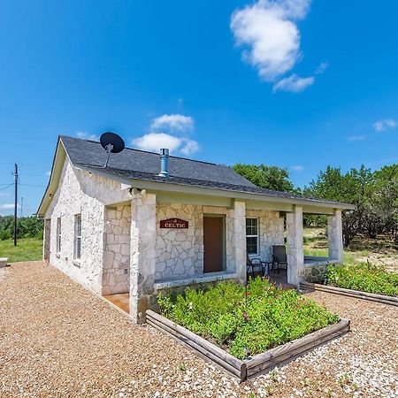 Appian Way Celtic Cottage Fredericksburg Exterior photo