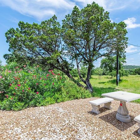 Appian Way Celtic Cottage Fredericksburg Exterior photo